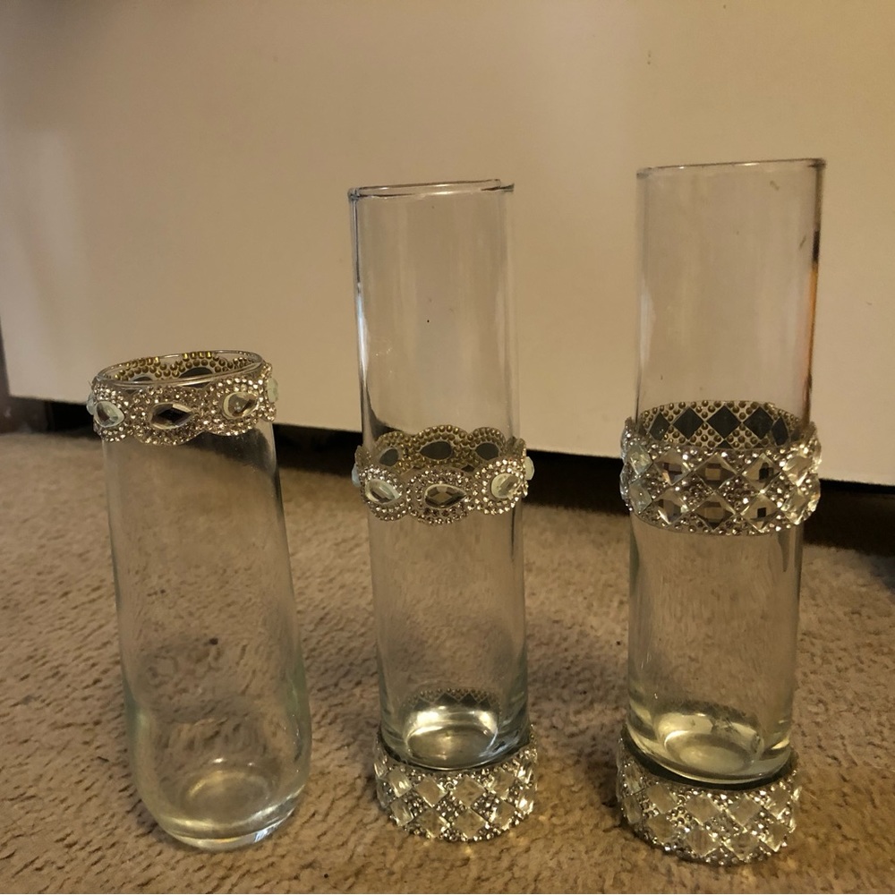 Bud vases